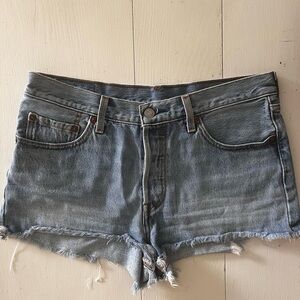 Levi’s Classic Summer Cutoffs